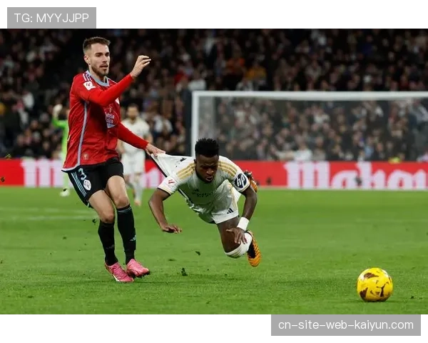 皇马防线组合达二十九种 中卫搭档更换十三次影响默契